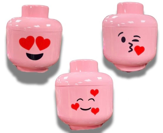 Cabeza Tipo Lego Emoji Corazones (17 x 20 cm)